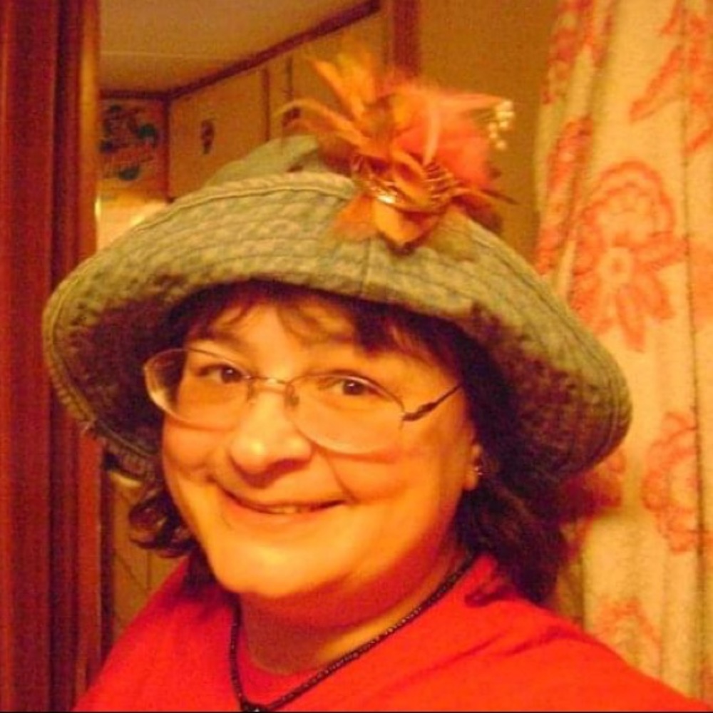 Meet your Posher, Teresa